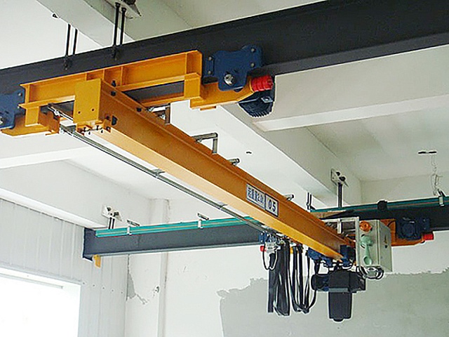 Кран консольный на колонне ККМ7 двухбалочный грейферный